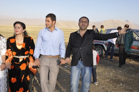 Yüksekova'da 13.14.11.2010 tarihleri arasında evlenen çiftleri sizler için sayfamıza taşıdık. Yüksekova Güncel olarak tüm çiftlerimize mutluluklar dileriz