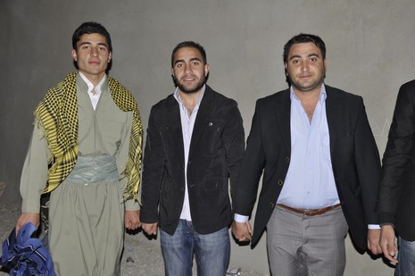 Yüksekova'da 20.21.11.2010 tarihleri arasında evlenen çiftleri sizler için sayfamıza taşıdık. Yüksekova Güncel olarak tüm çiftlerimize mutluluklar dileriz