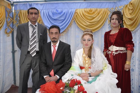 Yüksekova'da 20.21.11.2010 tarihleri arasında evlenen çiftleri sizler için sayfamıza taşıdık. Yüksekova Güncel olarak tüm çiftlerimize mutluluklar dileriz