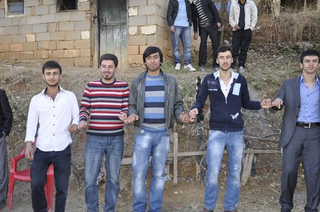 Yüksekova'da 20.21.11.2010 tarihleri arasında evlenen çiftleri sizler için sayfamıza taşıdık. Yüksekova Güncel olarak tüm çiftlerimize mutluluklar dileriz