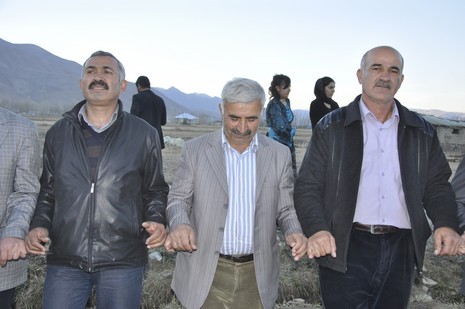 Yüksekova'da 20.21.11.2010 tarihleri arasında evlenen çiftleri sizler için sayfamıza taşıdık. Yüksekova Güncel olarak tüm çiftlerimize mutluluklar dileriz