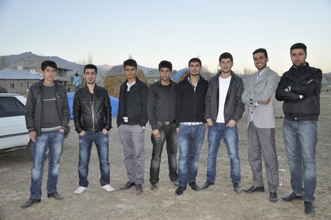 Yüksekova'da 20.21.11.2010 tarihleri arasında evlenen çiftleri sizler için sayfamıza taşıdık. Yüksekova Güncel olarak tüm çiftlerimize mutluluklar dileriz