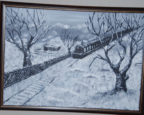 5 Mayıs İlköğretim Okulu Görsel Sanatlar Öğretmeni Seyhan Göztepe tarafından hazırlanan Karakalem, Ebru, Suluboya ve Yağlı Boya çalışmaları davetlilerden tam not aldı.