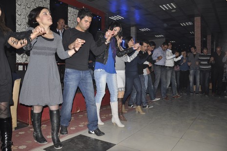 Yüksekova'da Öğretmenler doyasıya eğlendi