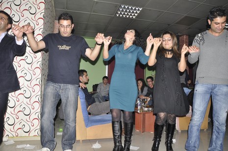 Yüksekova'da Öğretmenler doyasıya eğlendi