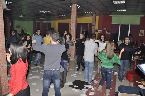 Yüksekova'da Öğretmenler doyasıya eğlendi