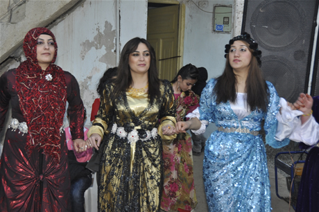 Yüksekova'da 04.05.12.2010 tarihleri arasında evlenen çiftleri sizler için sayfamıza taşıdık. Yüksekova Güncel olarak tüm çiftlerimize mutluluklar dileriz.