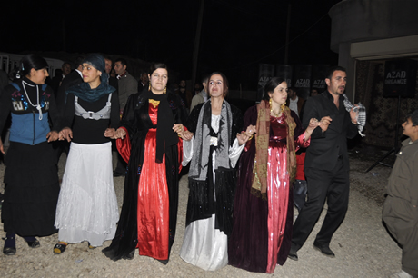 Yüksekova'da 04.05.12.2010 tarihleri arasında evlenen çiftleri sizler için sayfamıza taşıdık. Yüksekova Güncel olarak tüm çiftlerimize mutluluklar dileriz.