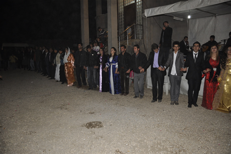 Yüksekova'da 04.05.12.2010 tarihleri arasında evlenen çiftleri sizler için sayfamıza taşıdık. Yüksekova Güncel olarak tüm çiftlerimize mutluluklar dileriz.