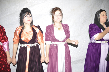 Yüksekova'da 04.05.12.2010 tarihleri arasında evlenen çiftleri sizler için sayfamıza taşıdık. Yüksekova Güncel olarak tüm çiftlerimize mutluluklar dileriz.