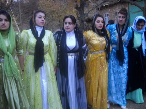 Yüksekova'da 04.05.12.2010 tarihleri arasında evlenen çiftleri sizler için sayfamıza taşıdık. Yüksekova Güncel olarak tüm çiftlerimize mutluluklar dileriz.