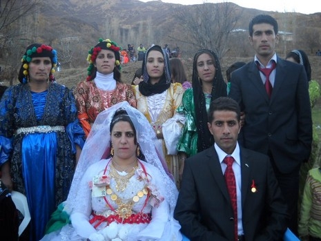 Yüksekova'da 04.05.12.2010 tarihleri arasında evlenen çiftleri sizler için sayfamıza taşıdık. Yüksekova Güncel olarak tüm çiftlerimize mutluluklar dileriz.