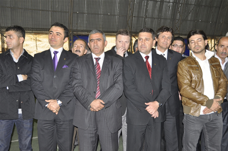 Yüksekova'da Sporla ile Sağlıklı Yaşam Bilinçli Nesiller Projesi kapsamında bir futbol Okulu açıldı.