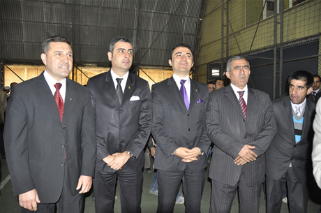 Yüksekova'da Sporla ile Sağlıklı Yaşam Bilinçli Nesiller Projesi kapsamında bir futbol Okulu açıldı.