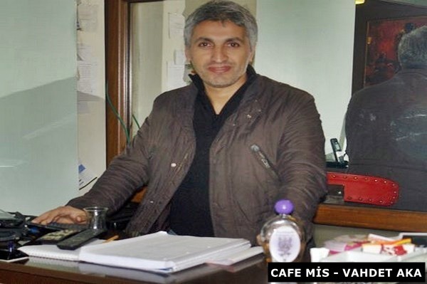 Em di destpêkê de ji bo gelê Rojava serfirazî û serkeftinê dixwazin. Cejna Remezanê ji bo gelê bindest û mazlûm hêviya Azadî û serkefinêye, bi hêvî û bawerim ku ew cejne dê bibe Mifteya Azadî û serkeftina gelê bindest û mazlûman. CEJNA WE PÎROZ BE