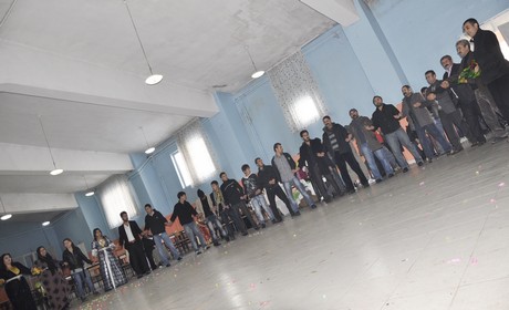 Yüksekova'da eksi 15 derecede 2011 yılın ilk çifti dünya evine girdiler