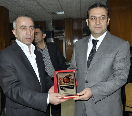 Güvener Radyo Dinleyicilerinin tarafından seçilen Hakkari ilinin yılın başarılıları ödül töreni