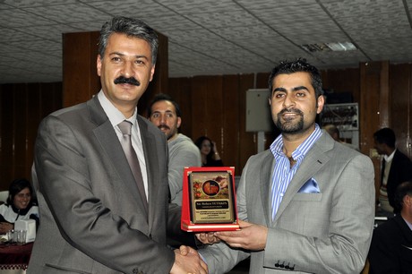 Güvener Radyo Dinleyicilerinin tarafından seçilen Hakkari ilinin yılın başarılıları ödül töreni