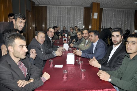 Güvener Radyo Dinleyicilerinin tarafından seçilen Hakkari ilinin yılın başarılıları ödül töreni