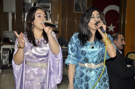 Güvener Radyo Dinleyicilerinin tarafından seçilen Hakkari ilinin yılın başarılıları ödül töreni