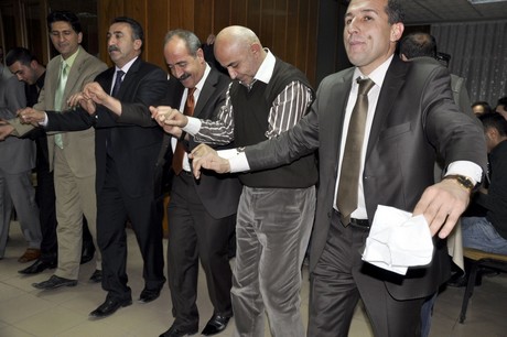 Güvener Radyo Dinleyicilerinin tarafından seçilen Hakkari ilinin yılın başarılıları ödül töreni