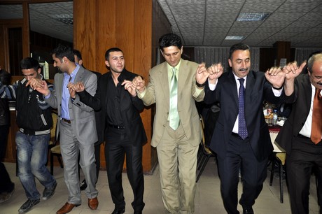 Güvener Radyo Dinleyicilerinin tarafından seçilen Hakkari ilinin yılın başarılıları ödül töreni