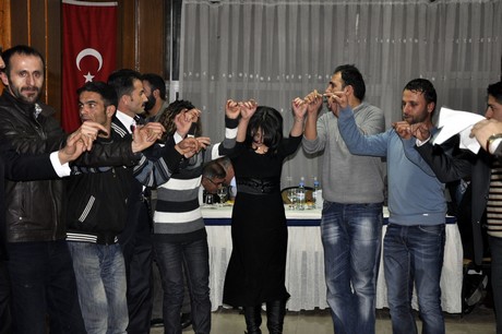 Güvener Radyo Dinleyicilerinin tarafından seçilen Hakkari ilinin yılın başarılıları ödül töreni