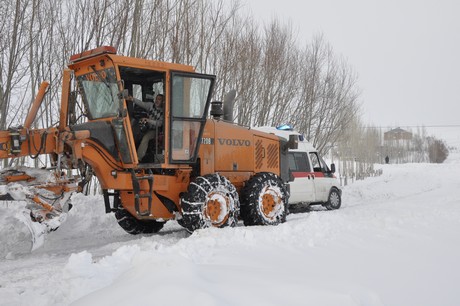 Yüksekova'da Hasta Kurtarma Operasyonu