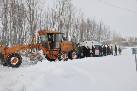 Yüksekova'da Hasta Kurtarma Operasyonu