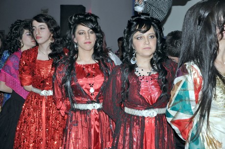 Özel Kampüs Dershanesi öğrenci ve öğretmenleri yoğun geçen YGS hazırlığı stresini atmak için düzenlenen moral gecesinde buluştular.