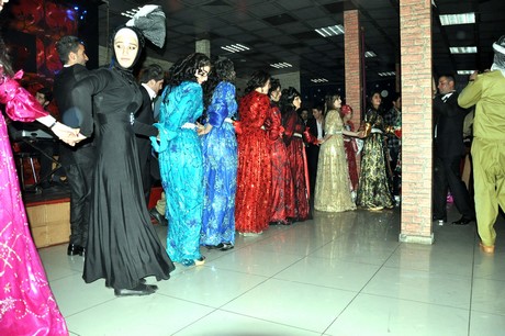 Özel Kampüs Dershanesi öğrenci ve öğretmenleri yoğun geçen YGS hazırlığı stresini atmak için düzenlenen moral gecesinde buluştular.