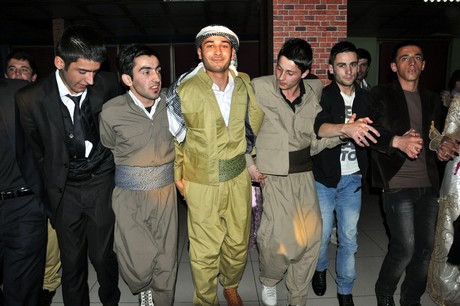 Özel Kampüs Dershanesi öğrenci ve öğretmenleri yoğun geçen YGS hazırlığı stresini atmak için düzenlenen moral gecesinde buluştular.