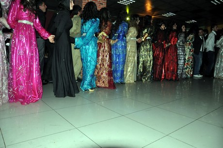 Özel Kampüs Dershanesi öğrenci ve öğretmenleri yoğun geçen YGS hazırlığı stresini atmak için düzenlenen moral gecesinde buluştular.