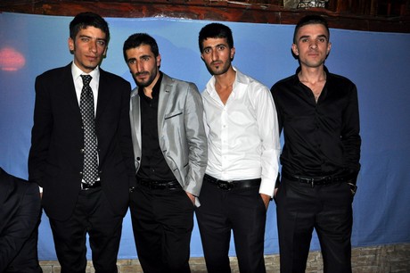 Özel Kampüs Dershanesi öğrenci ve öğretmenleri yoğun geçen YGS hazırlığı stresini atmak için düzenlenen moral gecesinde buluştular.