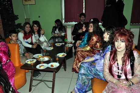 Özel Kampüs Dershanesi öğrenci ve öğretmenleri yoğun geçen YGS hazırlığı stresini atmak için düzenlenen moral gecesinde buluştular.