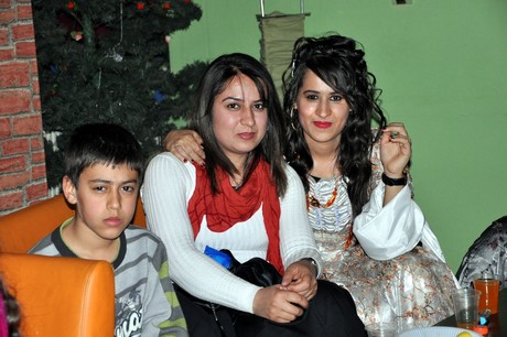 Özel Kampüs Dershanesi öğrenci ve öğretmenleri yoğun geçen YGS hazırlığı stresini atmak için düzenlenen moral gecesinde buluştular.