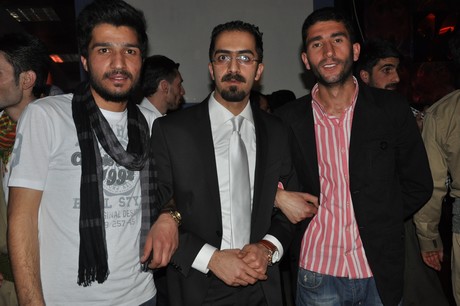 Özel Kampüs Dershanesi öğrenci ve öğretmenleri yoğun geçen YGS hazırlığı stresini atmak için düzenlenen moral gecesinde buluştular.