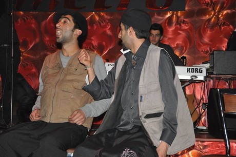 Özel Kampüs Dershanesi öğrenci ve öğretmenleri yoğun geçen YGS hazırlığı stresini atmak için düzenlenen moral gecesinde buluştular.