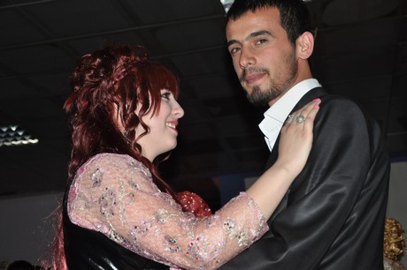 Özel Kampüs Dershanesi öğrenci ve öğretmenleri yoğun geçen YGS hazırlığı stresini atmak için düzenlenen moral gecesinde buluştular.