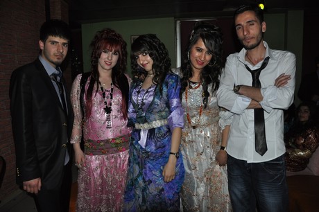 Özel Kampüs Dershanesi öğrenci ve öğretmenleri yoğun geçen YGS hazırlığı stresini atmak için düzenlenen moral gecesinde buluştular.