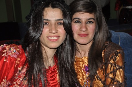 Özel Kampüs Dershanesi öğrenci ve öğretmenleri yoğun geçen YGS hazırlığı stresini atmak için düzenlenen moral gecesinde buluştular.