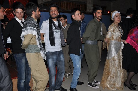 Özel Kampüs Dershanesi öğrenci ve öğretmenleri yoğun geçen YGS hazırlığı stresini atmak için düzenlenen moral gecesinde buluştular.