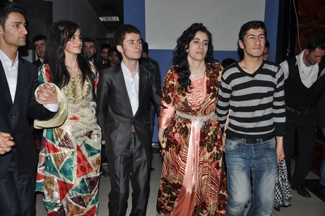 Özel Kampüs Dershanesi öğrenci ve öğretmenleri yoğun geçen YGS hazırlığı stresini atmak için düzenlenen moral gecesinde buluştular.