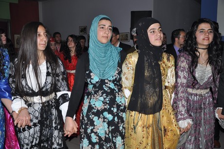 Özel Kampüs Dershanesi öğrenci ve öğretmenleri yoğun geçen YGS hazırlığı stresini atmak için düzenlenen moral gecesinde buluştular.