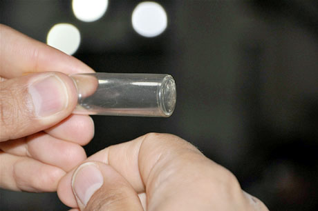 Yüksekova'da Kutlu Doğum Haftası münasebetiyle Peygamber Efendimizin (SAV) Sakal-ı Şerifi ziyaret açıldığı sırada büyük izdiham yaşandı.