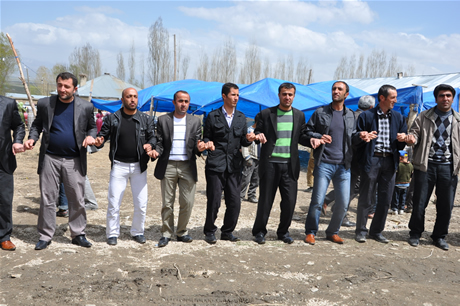 Yüksekova'da 07.08.05.2011 tarihleri arasında evlenen çiftleri sizler için sayfamıza taşıdık. Yüksekova Güncel olarak tüm çiftlerimize mutluluklar dileriz.