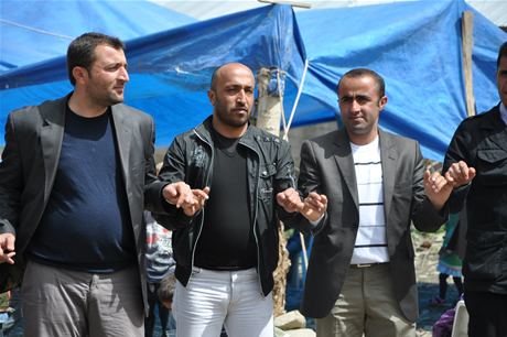 Yüksekova'da 07.08.05.2011 tarihleri arasında evlenen çiftleri sizler için sayfamıza taşıdık. Yüksekova Güncel olarak tüm çiftlerimize mutluluklar dileriz.