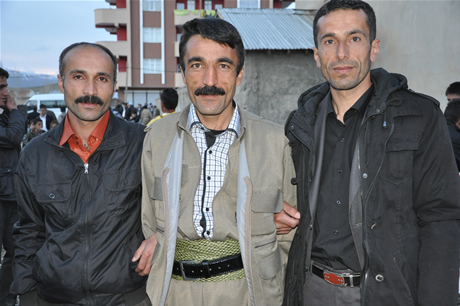 Yüksekova'da 07.08.05.2011 tarihleri arasında evlenen çiftleri sizler için sayfamıza taşıdık. Yüksekova Güncel olarak tüm çiftlerimize mutluluklar dileriz.