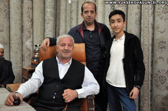 GÖKHAN HALI SARAYI - RAGIP GÖKHAN

Sevgi söze dolarsa dua olur, dua Allah'a ulaşırsa nur olur, aynı yolda birleşen dualarımızın nur'a dönüşüp Rabbimize ulaşması dileği bayramınız kutlu olsun.