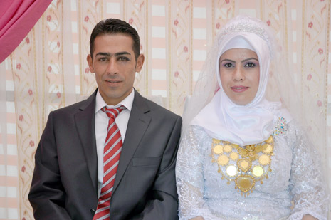 Yüksekova'da 28.29.05.2011 tarihleri arasında evlenen çiftleri sizler için sayfamıza taşıdık. Yüksekova Güncel olarak tüm çiftlerimize mutluluklar dileriz. Foto: Yaşar Kaplan